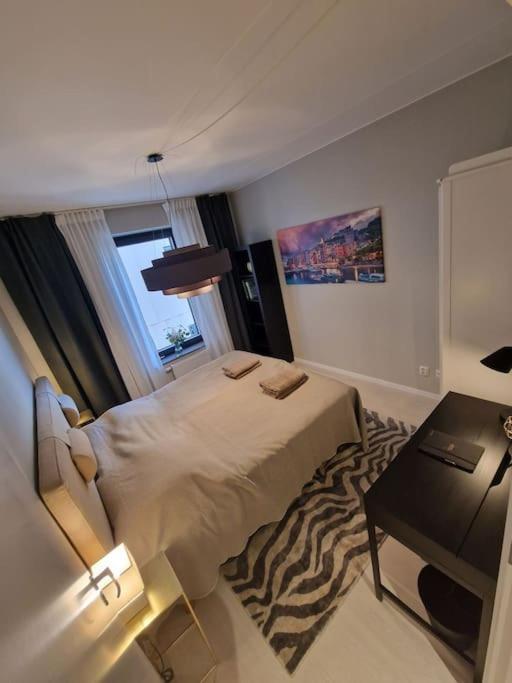 Modern Room With Bathroom, No Kitchen And Your Own Entrance Sztokholm Zewnętrze zdjęcie