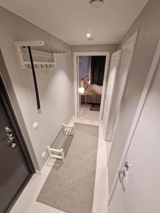 Modern Room With Bathroom, No Kitchen And Your Own Entrance Sztokholm Zewnętrze zdjęcie